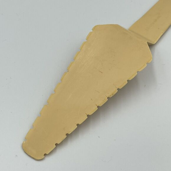 Vintage Tupperware Almond PIE SERVER 10.5" Cake Knife Gadget Pastry Cutter 1228 - Picture 6 of 7